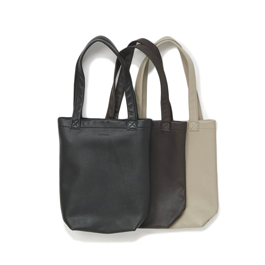 Hender Scheme 【エンダースキーマ】cow bag S (oak)