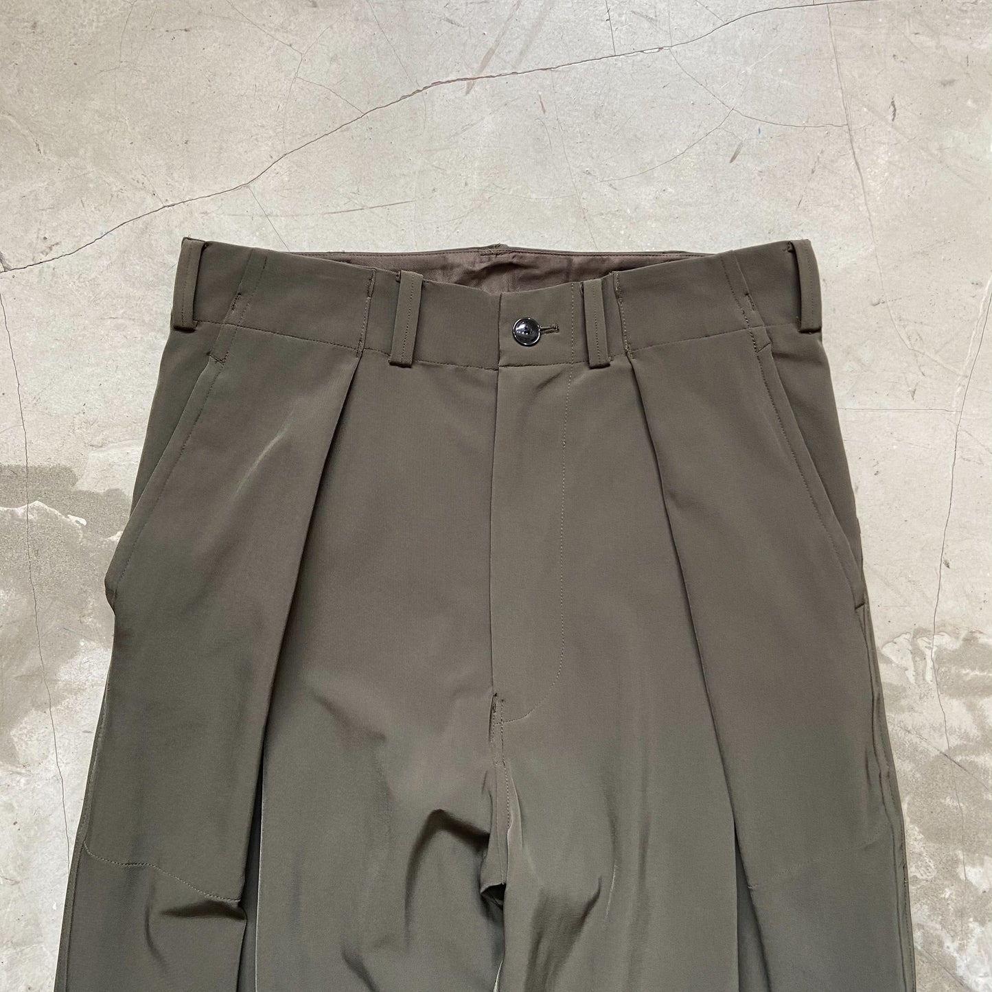 Tremolo【トレモロ】× wanna foundation 【ワナファンデーション】LYCLA TWILL DEEP TUCKED WIDE TROUSERS (2 COLOR)