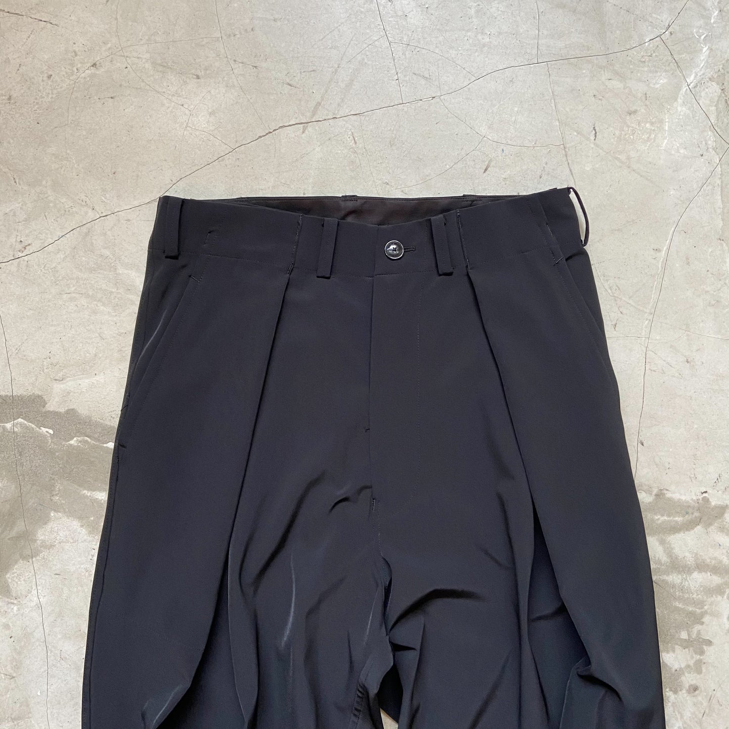 Tremolo【トレモロ】× wanna foundation 【ワナファンデーション】LYCLA TWILL DEEP TUCKED WIDE TROUSERS (2 COLOR)