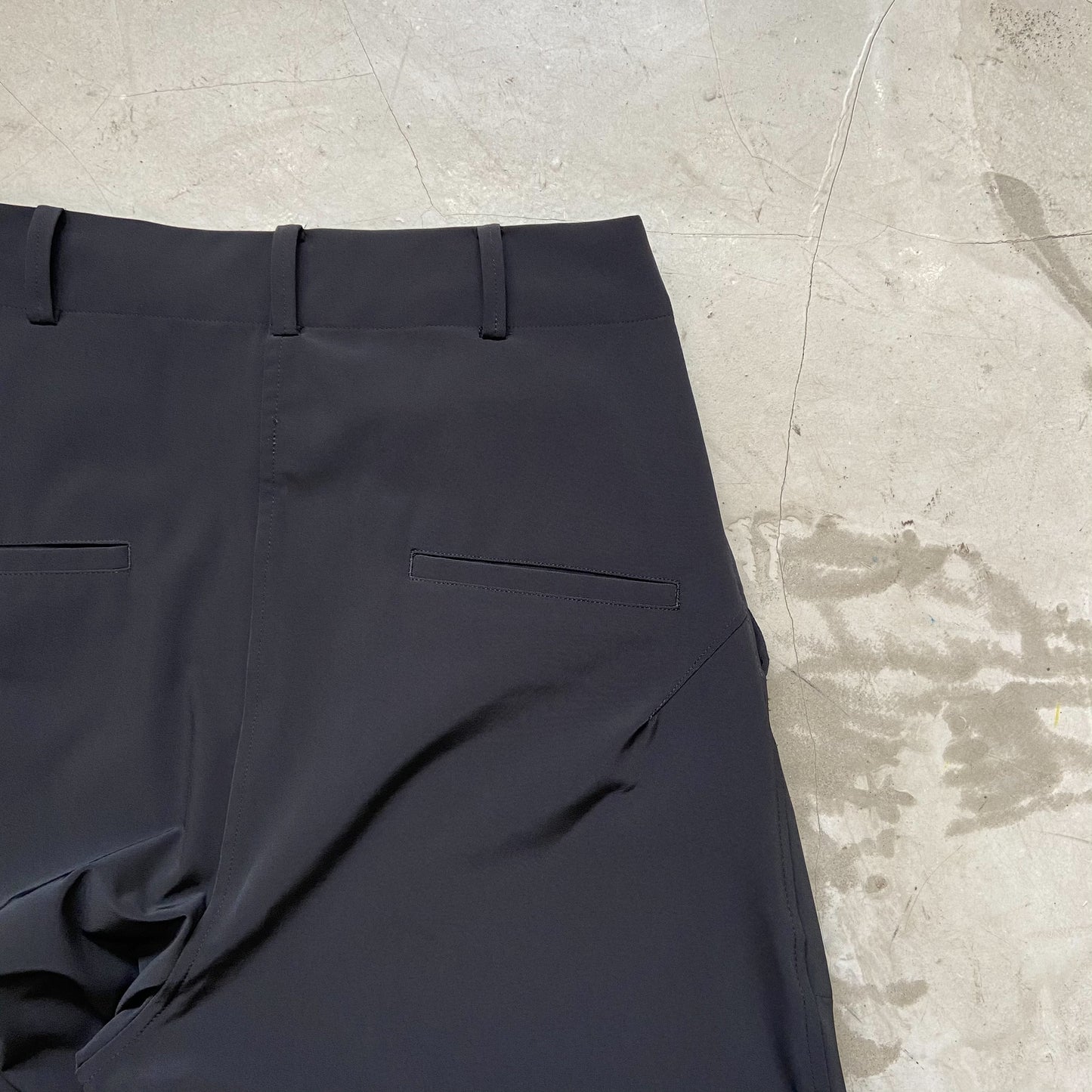 Tremolo【トレモロ】× wanna foundation 【ワナファンデーション】LYCLA TWILL DEEP TUCKED WIDE TROUSERS (2 COLOR)